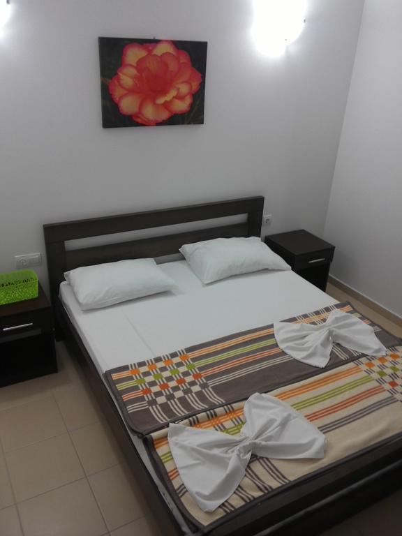 Apartments Brnjada Sutomore Bagian luar foto